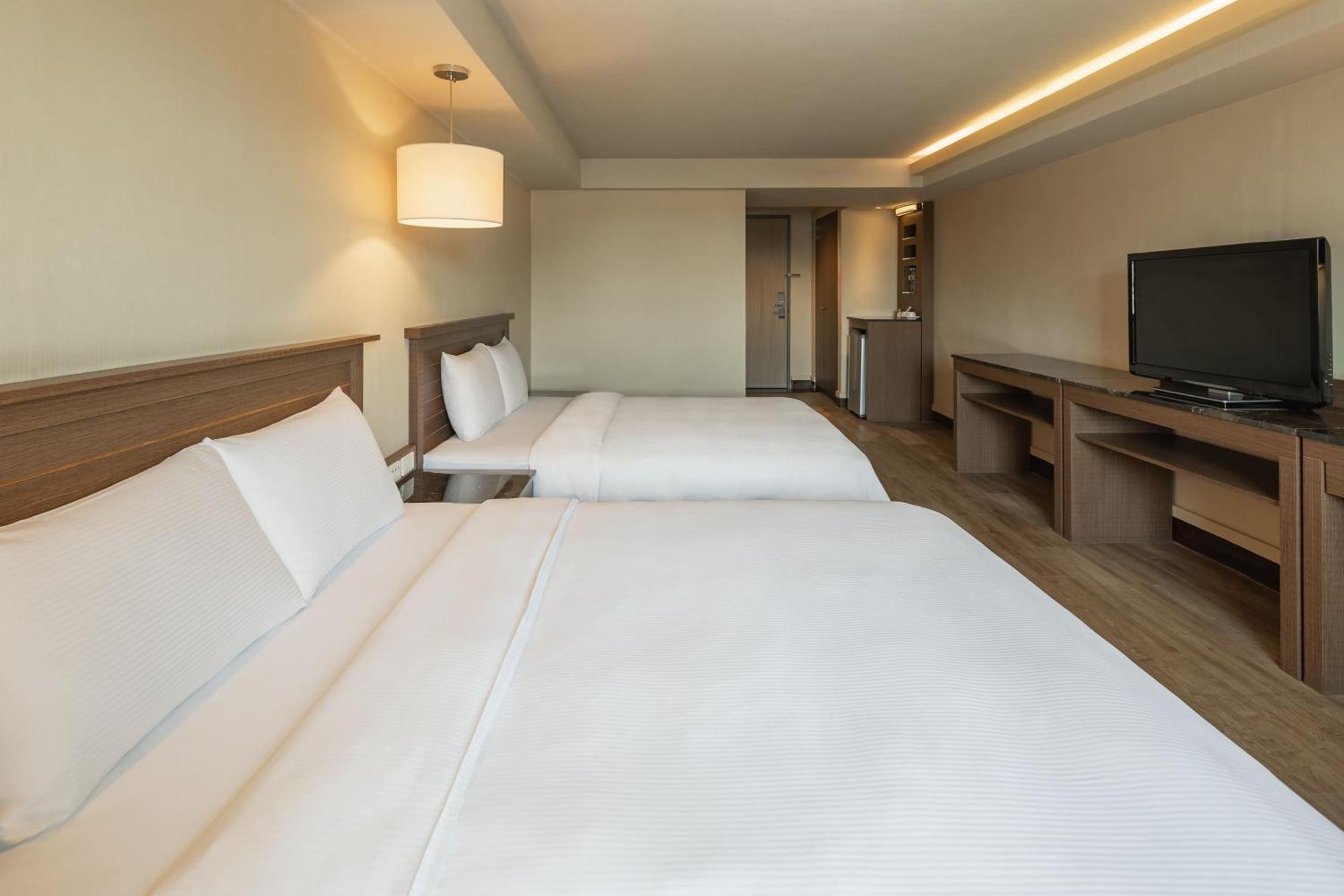 Kindness Hotel - Yuanlin Room photo