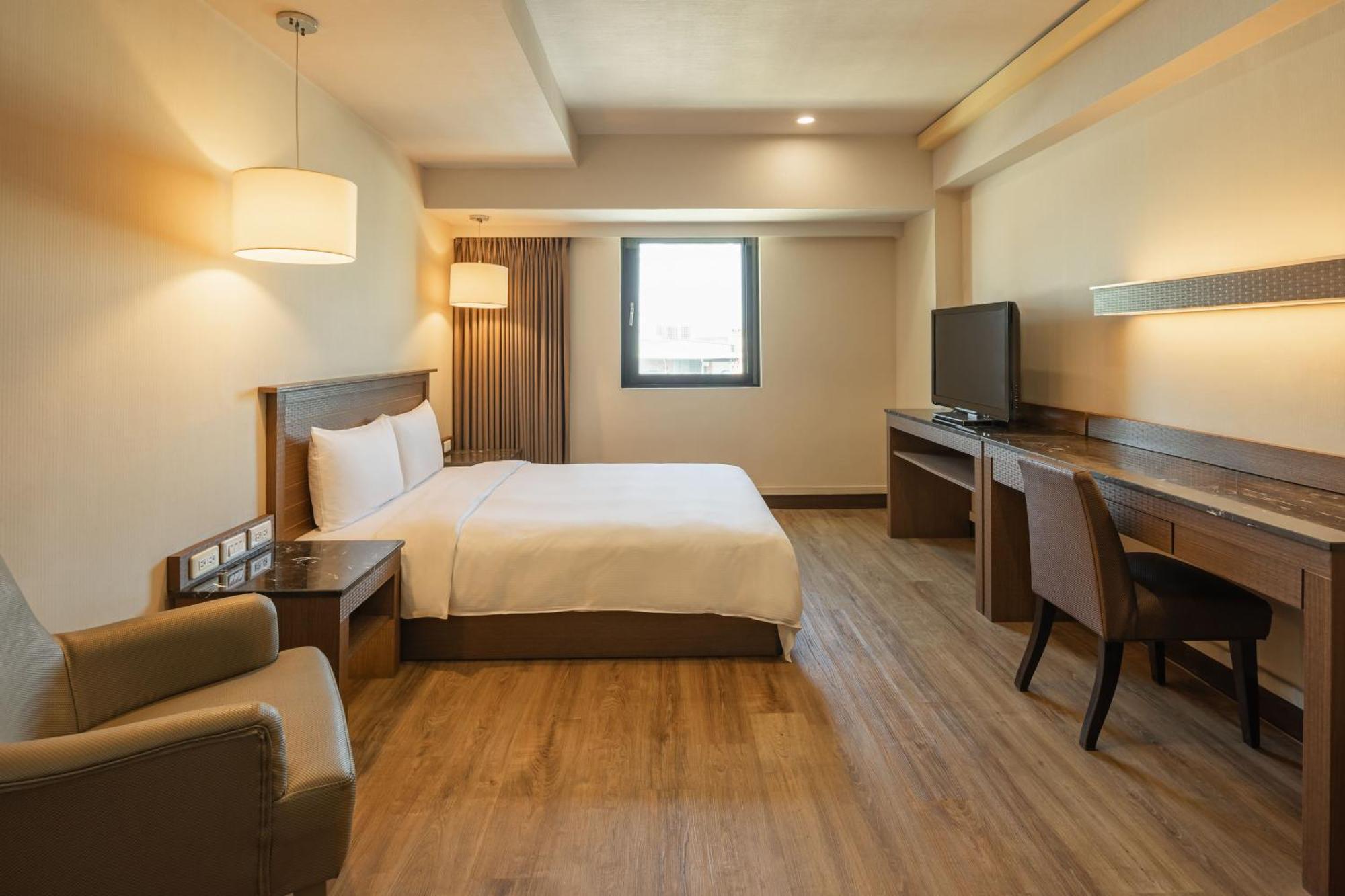 Kindness Hotel - Yuanlin Room photo