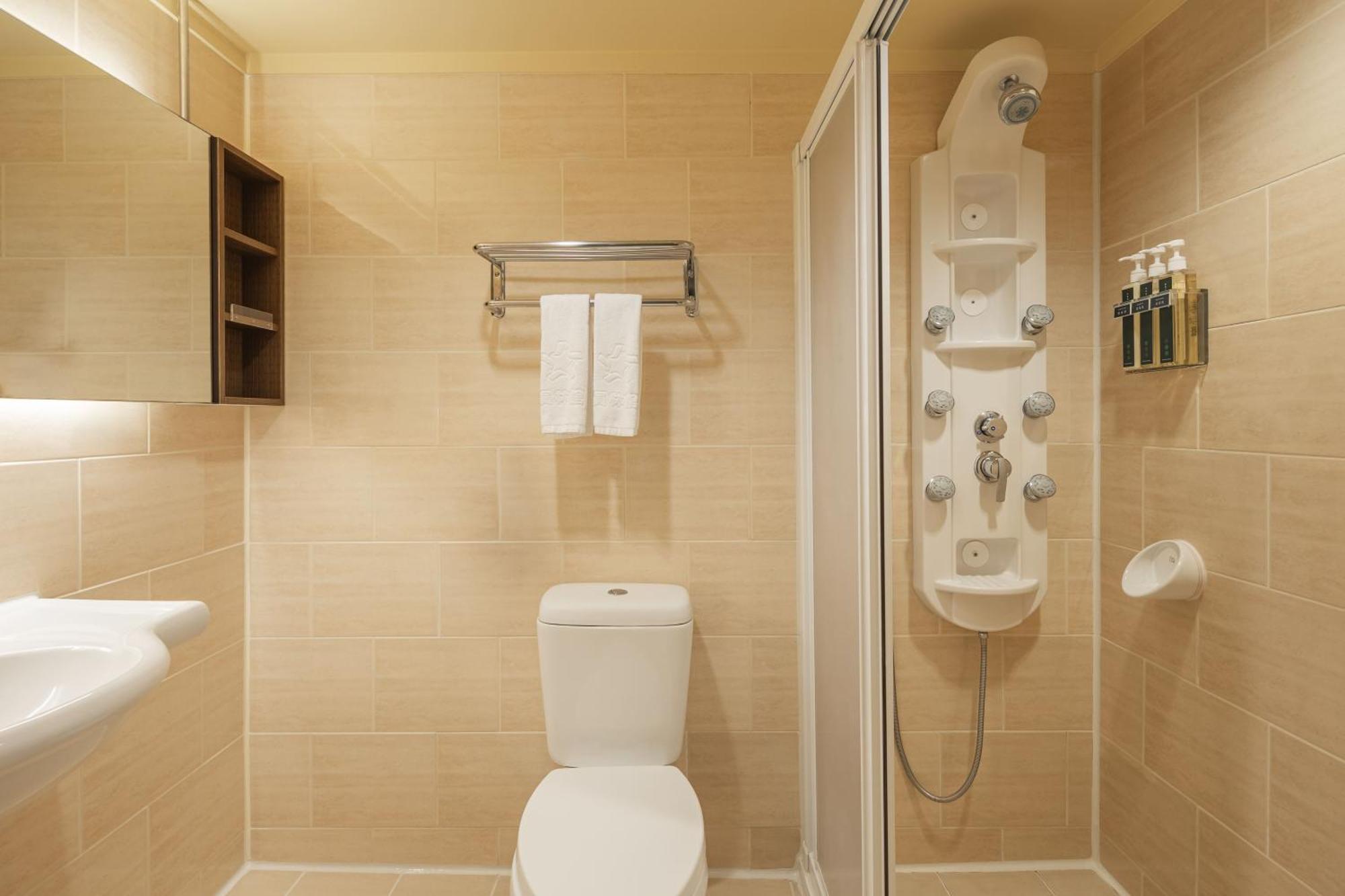Kindness Hotel - Yuanlin Room photo