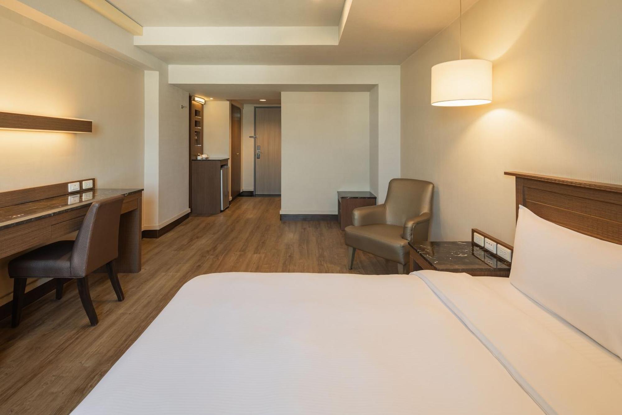 Kindness Hotel - Yuanlin Room photo