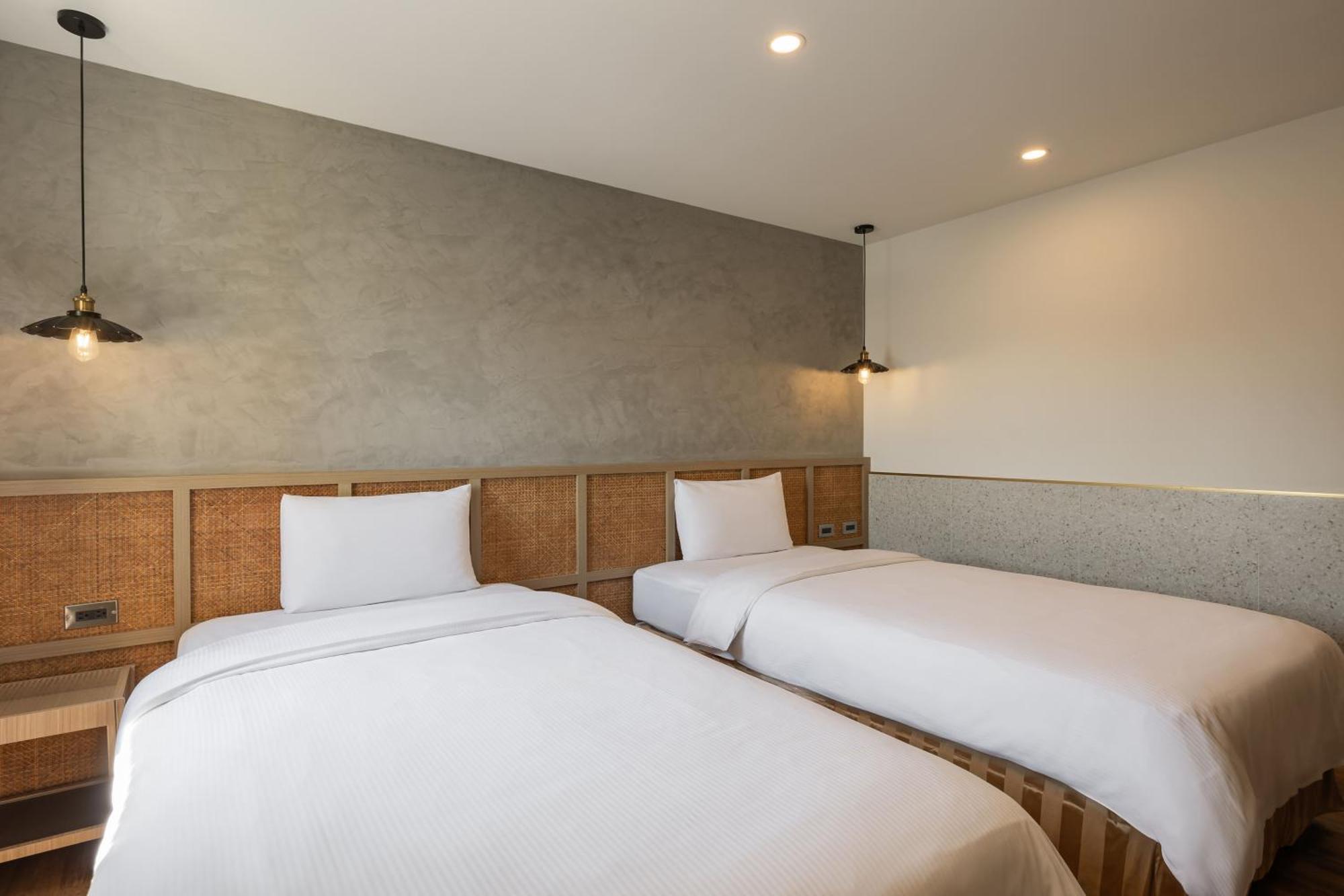 Kindness Hotel - Yuanlin Room photo